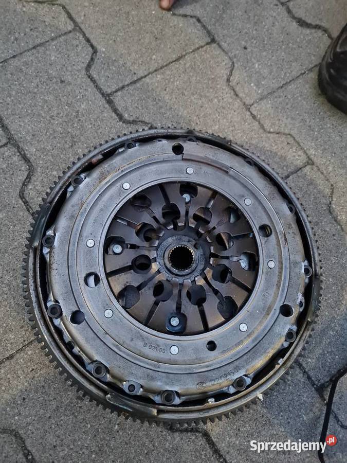 Kompletne sprzęgło dwumasowe LUK 417000811 VW T4 osobowe Sprzęgła i elementy warmińsko-mazurskie