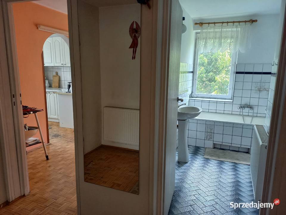 Dom wolnostojacy do zamieszkania pod inwestycje Sprzedaż Łask