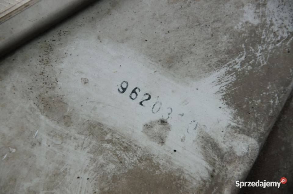 LAMPA PRAWA PRZÓD MAZDA 323F