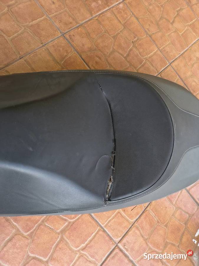 Kanapa fotel Honda Forza 125 20182020 Klucze