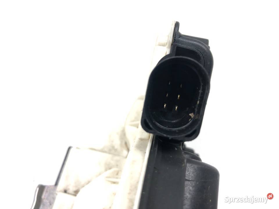 ZAMEK DRZWI PRAWY TYŁ VW CC B7 Hatchback osobowe