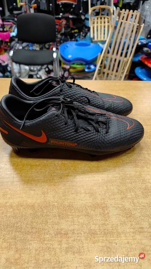 Buty piłkarskie Nike korki sprzedam