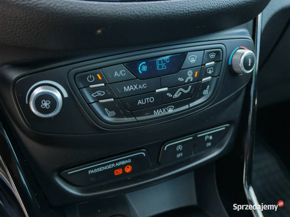 Ford B 10 120 Eu5 Titanium Panorama Hak Sony