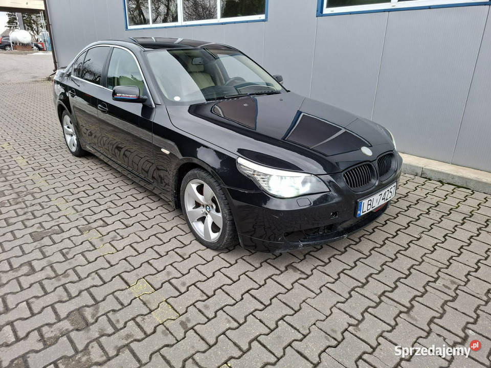 BMW 523 25 Benzyna bogata wersja ważne opłaty nieuszkodzony Jacków sprzedam