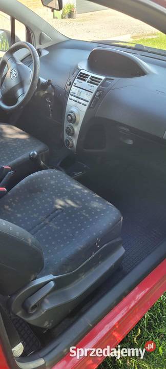 Sprzedam toyote yaris 1000cm3