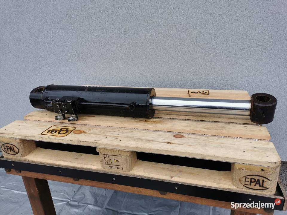 Cylinder hydrauliczny łyżki Deutzfahr Agrovektor wielkopolskie Wilkowo