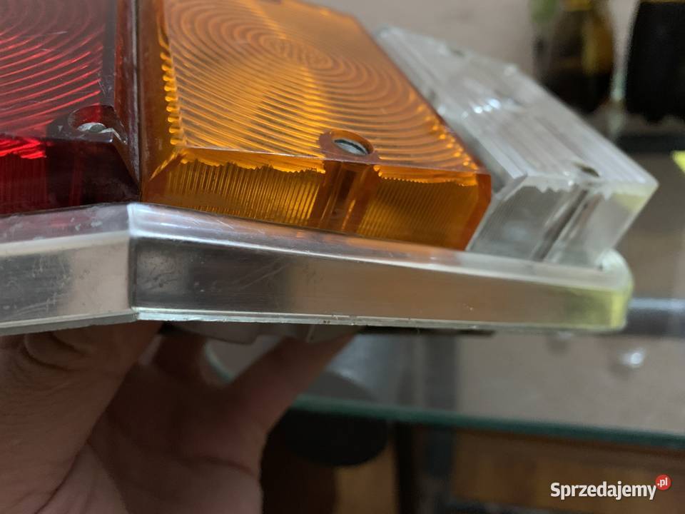 Lampa tył Gaz 24 Volga osobowe Lampy tylne Katowice