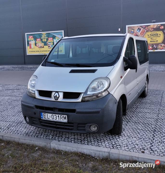 Renault Trafic II wersja 9os mały przebieg Rok produkcji 2004 Łódź sprzedam