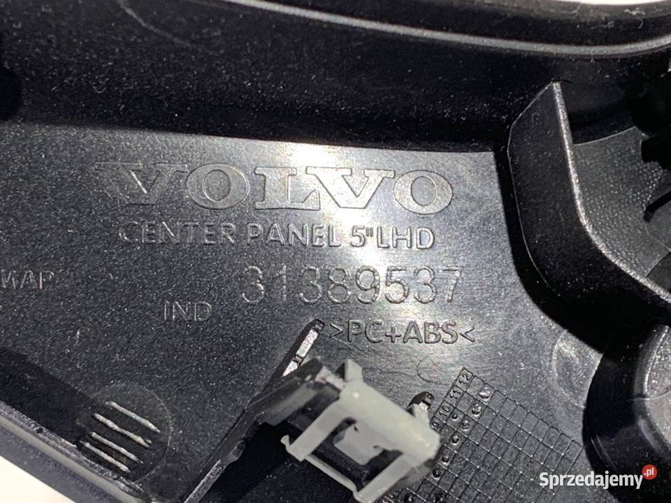 RAMKA LICZNIKA VOLVO V40 31393109 Hatchback sprzedam