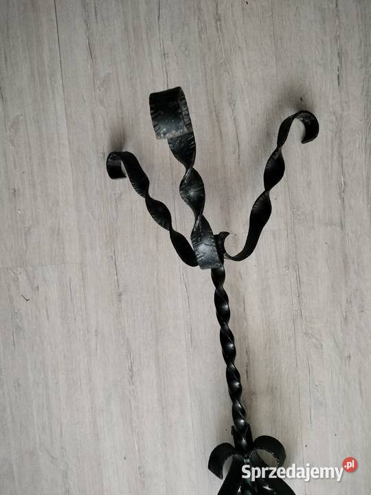 Stary Kuty świecznik metalowy 63 Choszczno