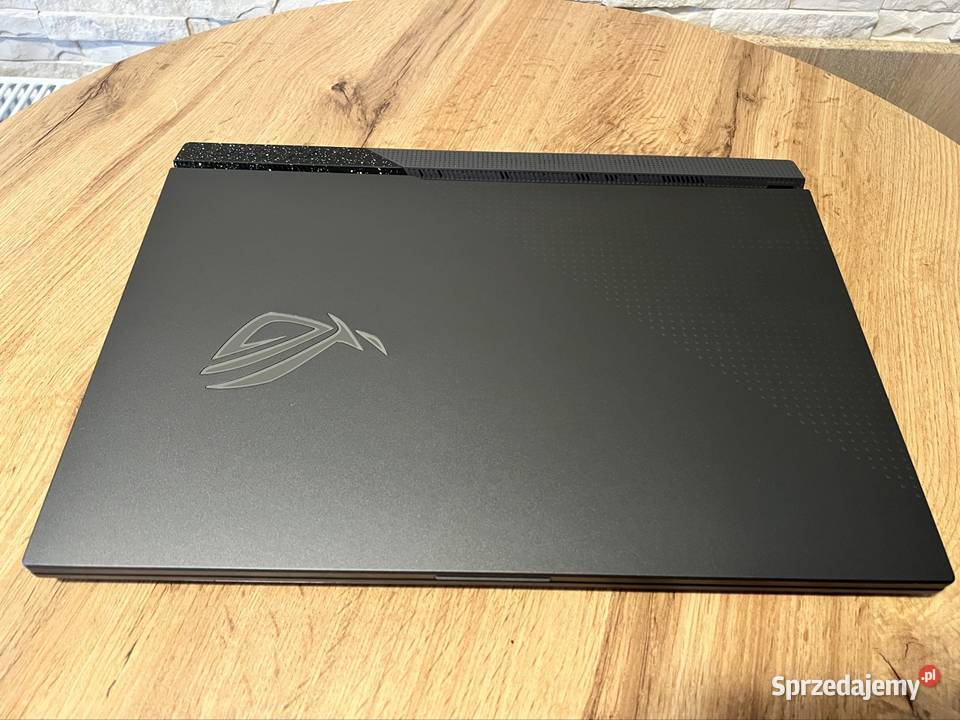 Asus ROG Strix G17 IPS 240HZ 1TB Ryzen7 16GB Liczba rdzeni 6 sprzedam