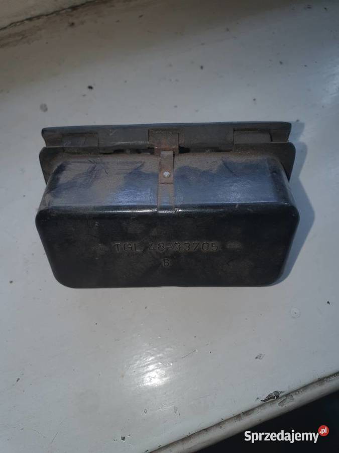 Popielniczki samochodowe Wartburg Warszawa sprzedam