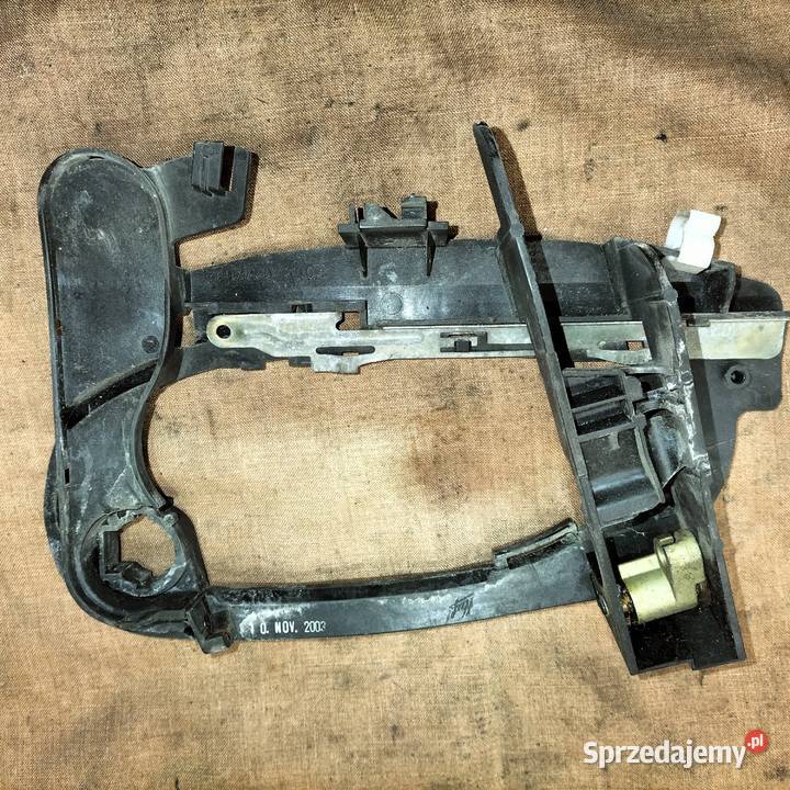 Podstawa klamki drzwi prawych przednich BMW E65 Poręba
