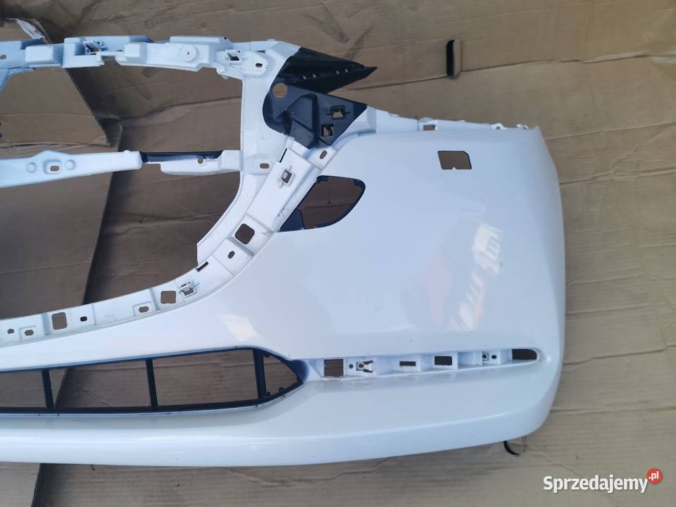 Zderzak przód przedni mazda 2 II 20 hackback hb Rok produkcji 2020 Międzychód sprzedam