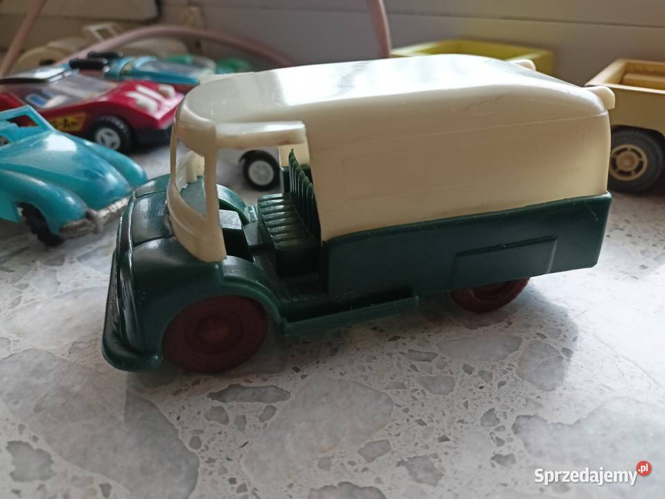 Zabawka PRL furgon Rzeszów