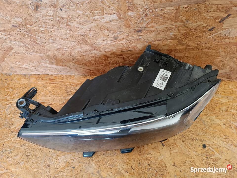 LAMPA LEWY PRZÓD REFLEKTOR EU 2GA941035D Nowy Tomyśl