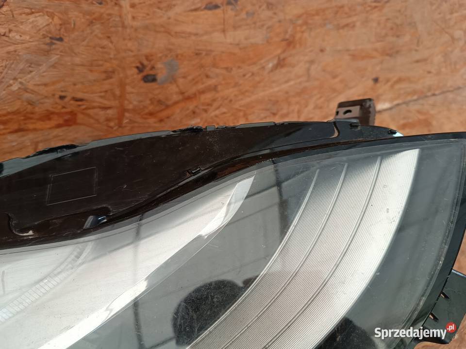 LAMPA PRAWY PRZÓD REFLEKTOR EU 107737630B TESLA Nowy Tomyśl