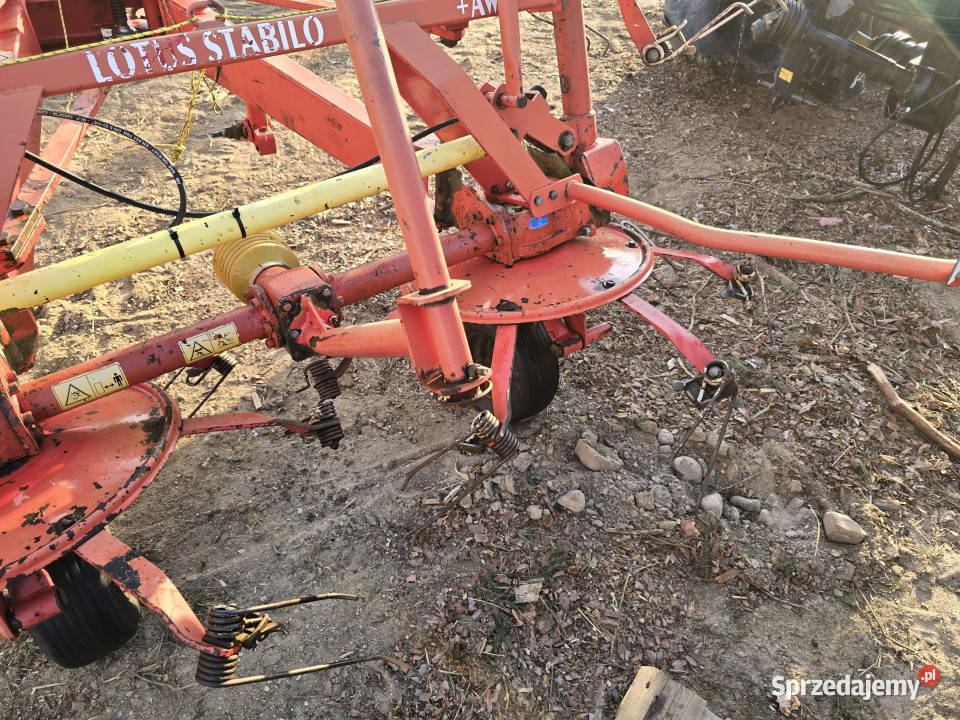 Przetrząsacz siana LELY LOTUS Stabilo 770 77 m nieuszkodzony warmińsko-mazurskie Włosty