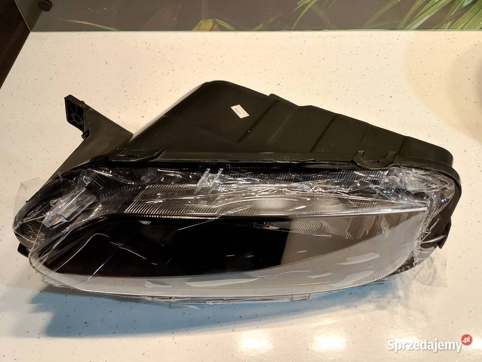 Fabrycznie nowy prawy reflektor Dacia Spring Zgierz
