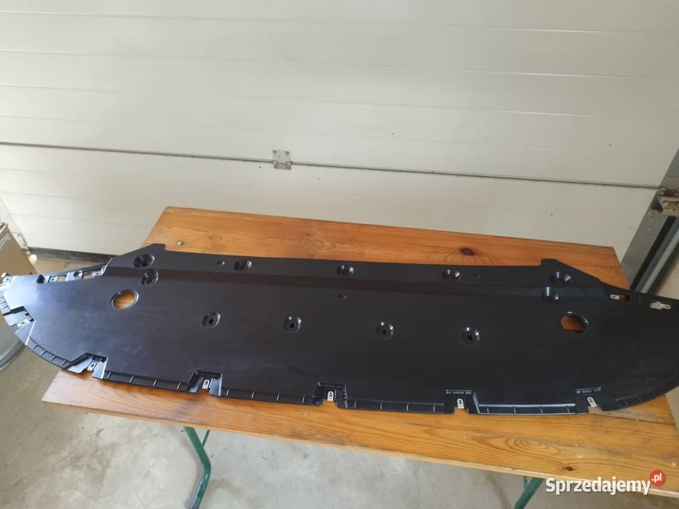 Ford Mustang Mache 20 osłona dolna podłoga LJ8B osobowe