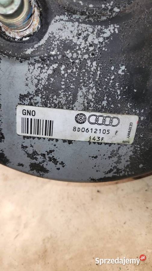 Serwo hamulcowe Audi A4 B5 8D0612105F Łagów