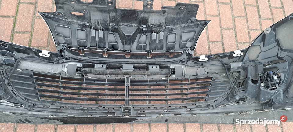 zderzak przedni uszkodzony Renault Megane 2013 Zderzaki Białystok