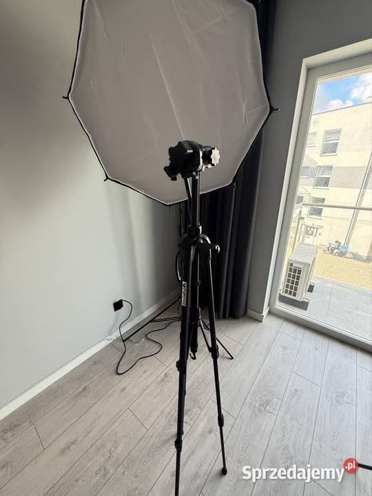 Nowy zestaw oświetleniowy Godox SL100D softbox z Luboń sprzedam