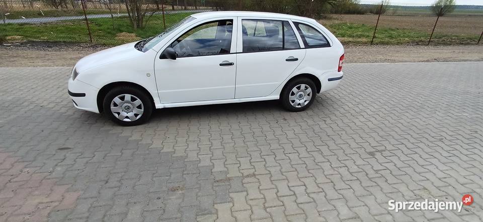 Skoda Fabia kombi 2004r 12 64 ekonomiczne autko biały Krężoły