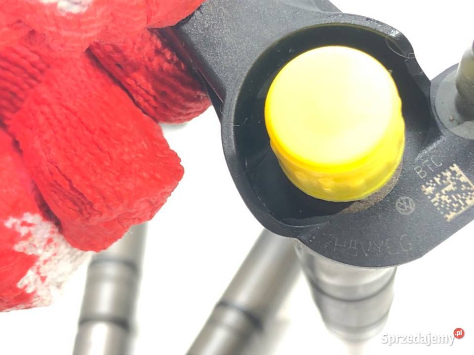 WTRYSKIWACZE KOMPLET AUDI A4 B8 03L130277 20 143 Wtryskiwacze