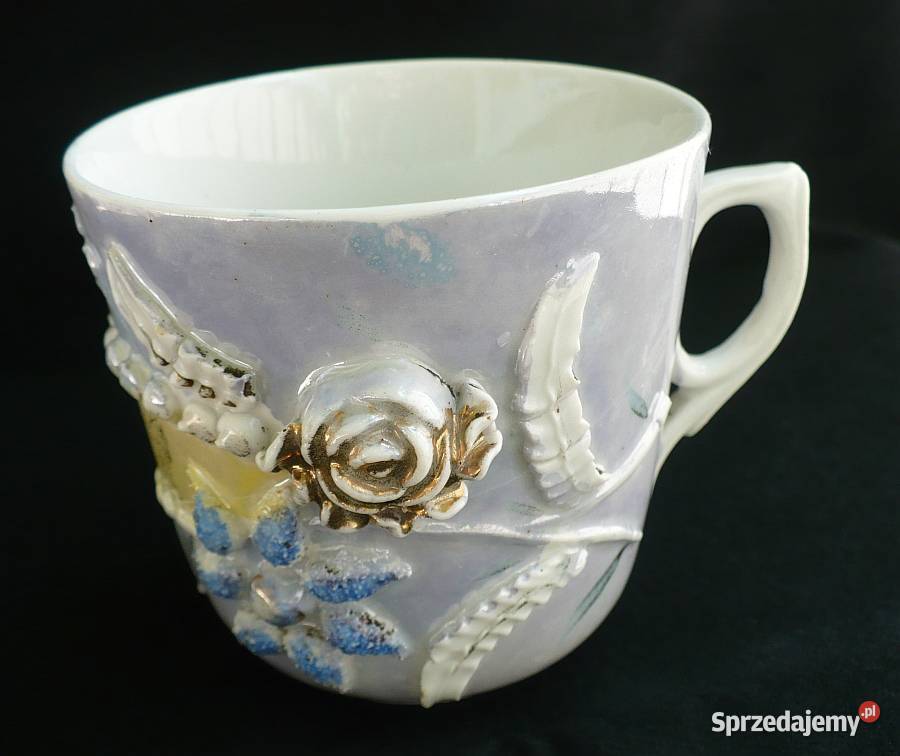 stary porcelanowy kubek