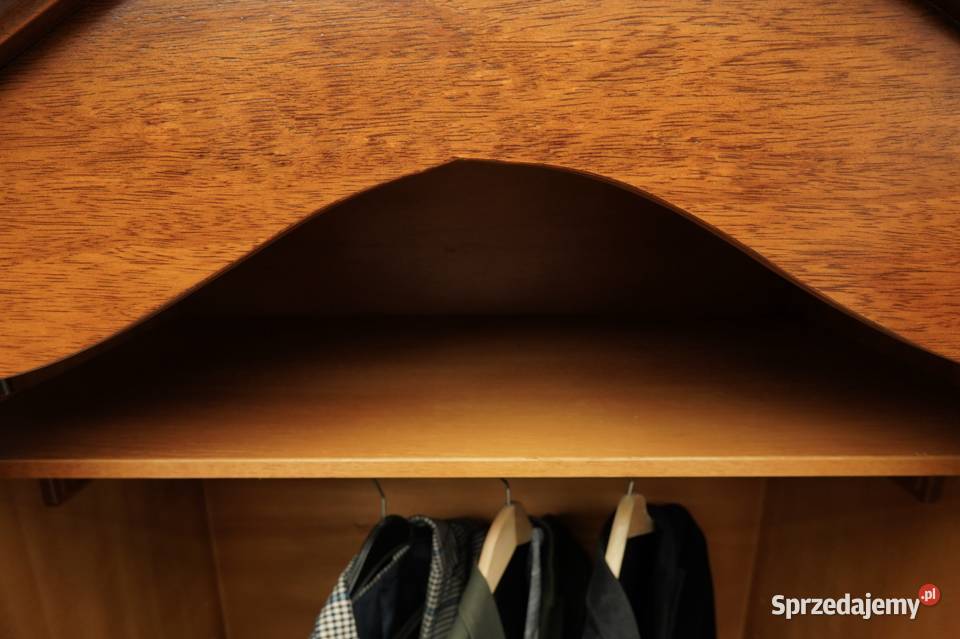 Stylowa intarsjowana szafa z kwiatowym motywem Jerka sprzedam