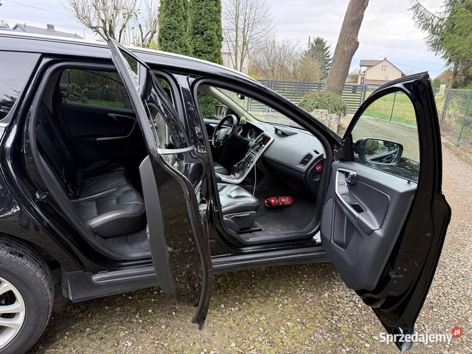 VOLVO XC60 24 D5 Summum isofix Humniska sprzedam