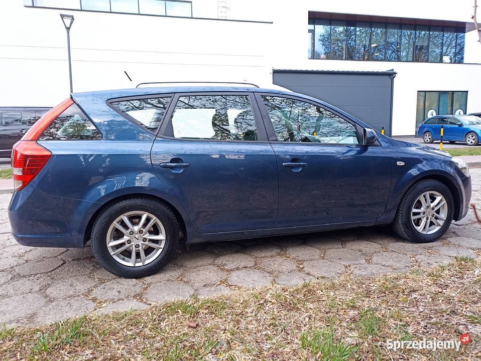 Kia Ceed 16 116 Crdi Kombi 2010 nowe opony