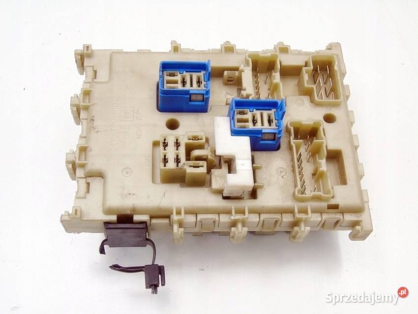 SKRZYNKA BEZPIECZNIKOWA NISSAN ALMERA TINO 2002 Pozostałe Motoryzacja Sosnowiec