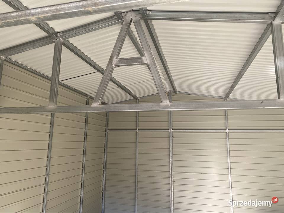 Garaż 9x6 z wiatą w kolorze Orzech mat blacha Kielce