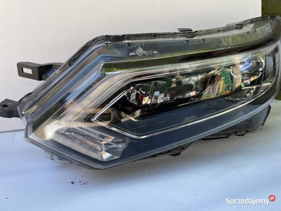 NISSAN QASHQAI LEWA LAMPA FULL LED Lampy przednie Ostroróg sprzedam