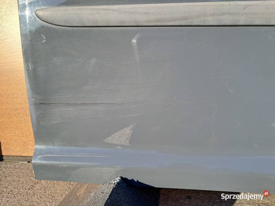 Drzwi prawe VW CADDY Maxi Long 2K3 2K3843208 dostawcze Kielno