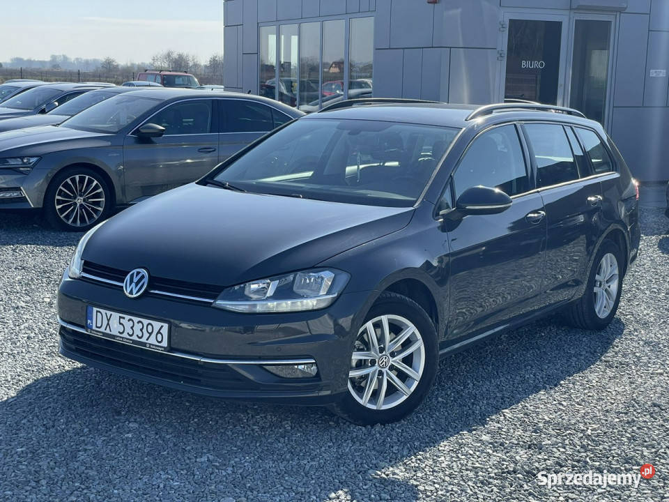 Volkswagen Golf 16 TDi DSG Comfortline 2019r 55 lakier metallic Wojkowice