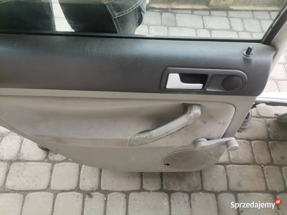 DRZWI LEWY TYŁ VW GOLF 4 KOMBI małopolskie Nowy Sącz sprzedam