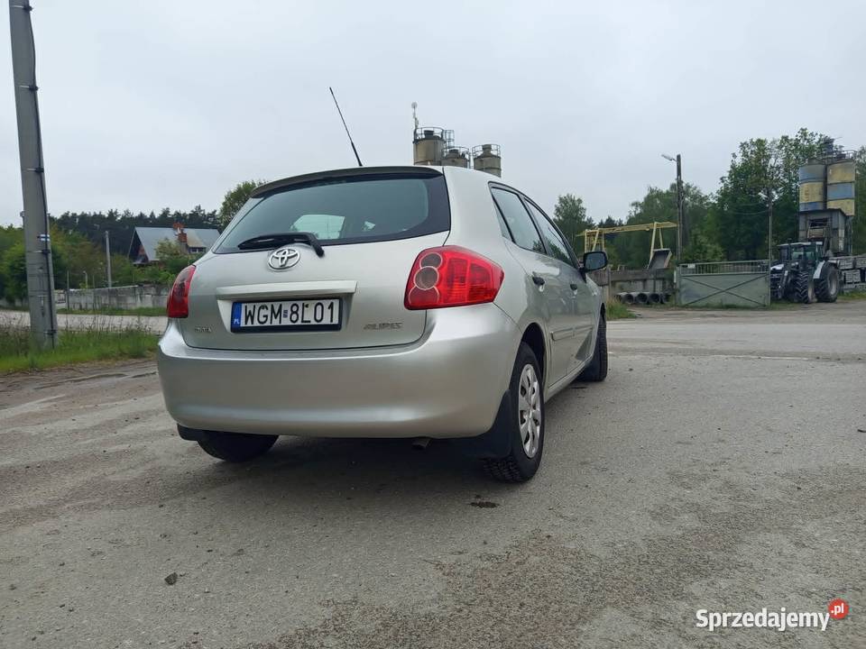 Toyota Auris nieuszkodzony Łuków