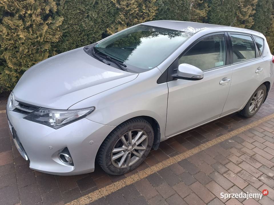 Części toyota auris