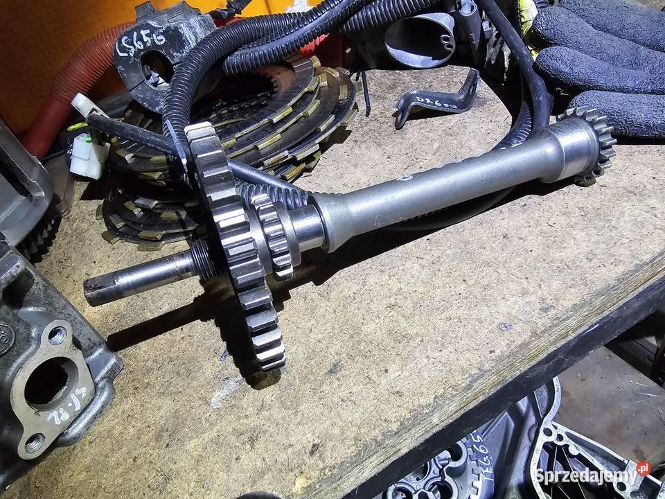Suzuki TL 1000 wałek pompy wody balansu tl1000 Jelenia Góra