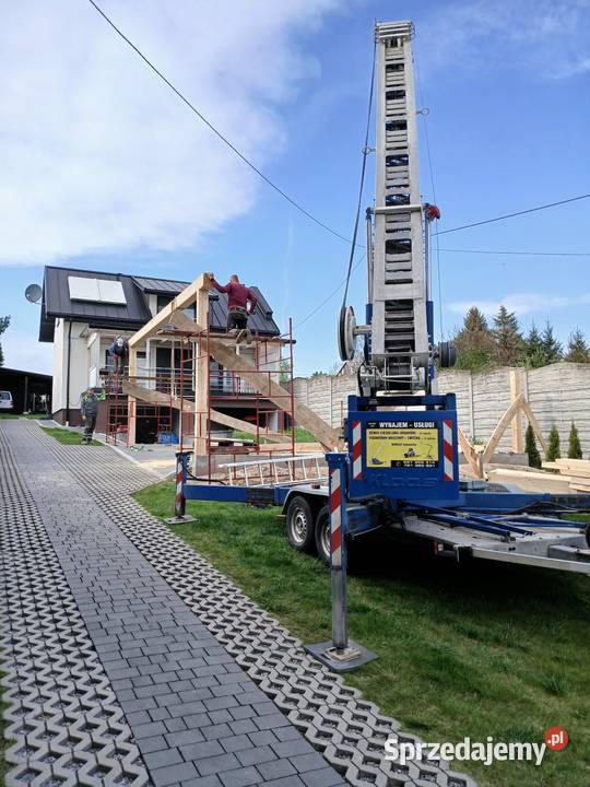 Dźwig Ciesielskodekarski 2718 Udźwig 800 nie Kraśnik