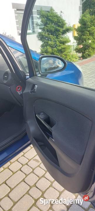 Opel corsa D 12 Naklik