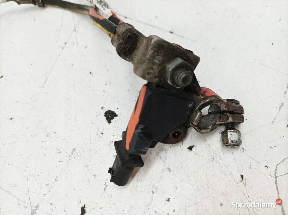 KLEMA MINUS MASA BEZPIECZNIK 8524A3280F1 12 B