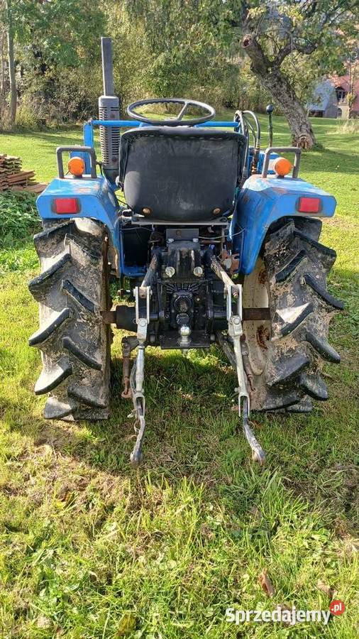 Iseki TU1600 4x4 z ładowaczem