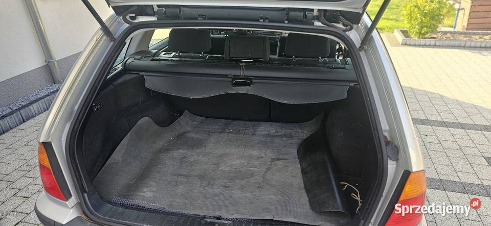 BMW E46 TOURING 2001r 19 benzyna wszystkie manualna BMW dolnośląskie Wykroty