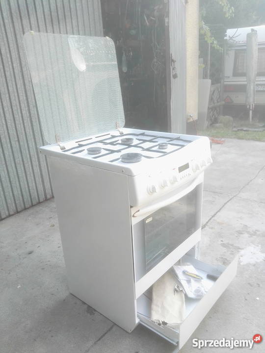 Kuchenka piekarnik pochłaniacz Amica wolnostojące Tomice