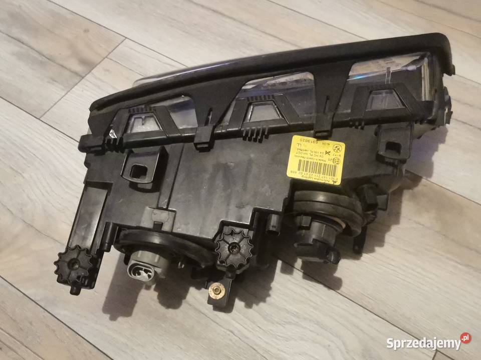 BMW 3 E46 COUPECABRIO 9903 LEWA LAMPA PRZÓD Międzychód sprzedam