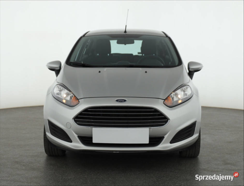 Ford Fiesta 125 benzyna Piaseczno sprzedam
